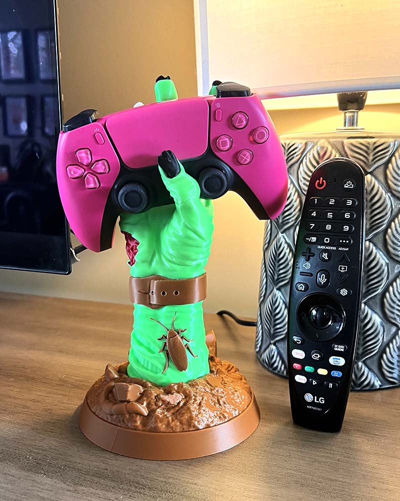 Zombie Hand Controller Holder – Horror Gaming Stand