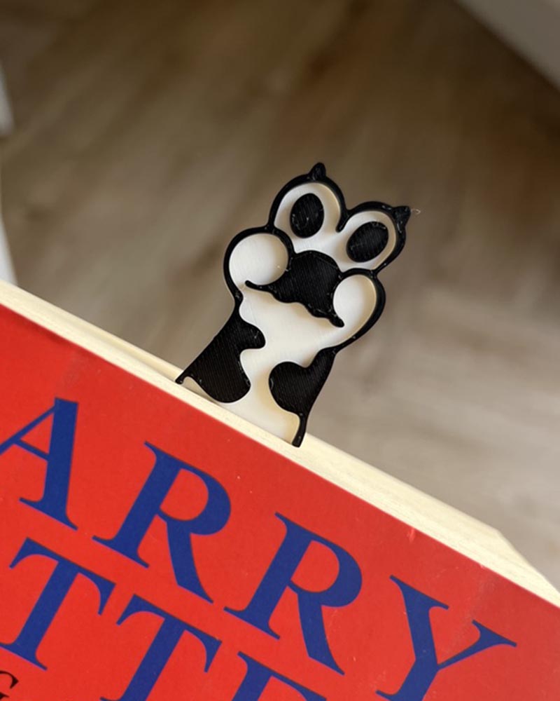 3d printed cat paw bookmark close up cute page marker design 