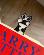 3d printed cat paw bookmark close up cute page marker design 