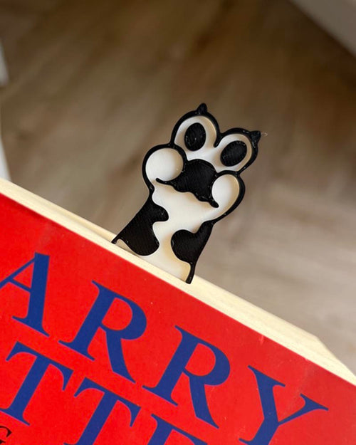 3d printed cat paw bookmark close up cute page marker design 