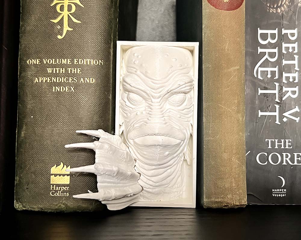 3D printed Swamp Thing book nook inspired by DC Comics