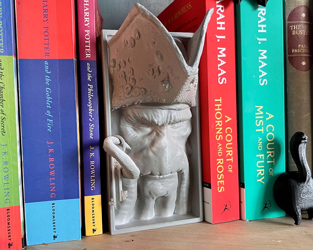 Decorative pirate shelf insert featuring Davy Jones side view