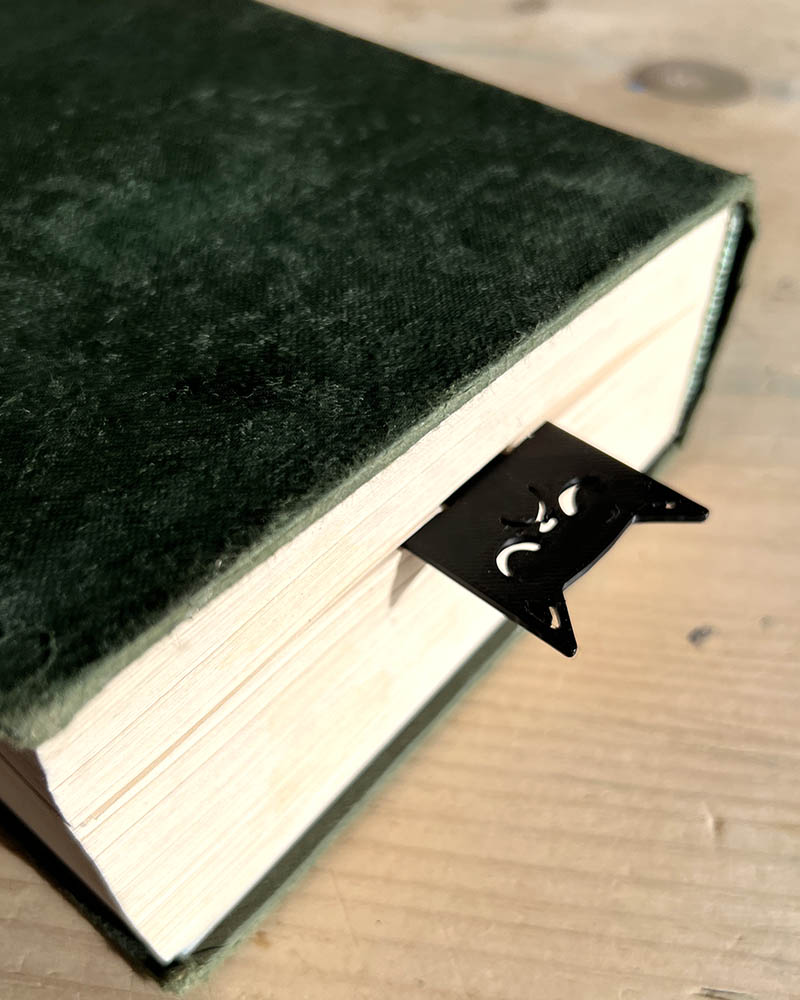 gothic cat bookmark dark academia reading aesthetic book lover gift idea