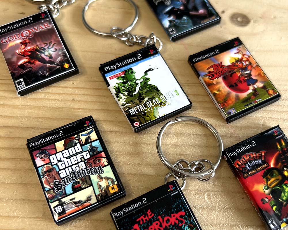PS2 playstation 2 retro mini game case keychain collectable gamer gifts