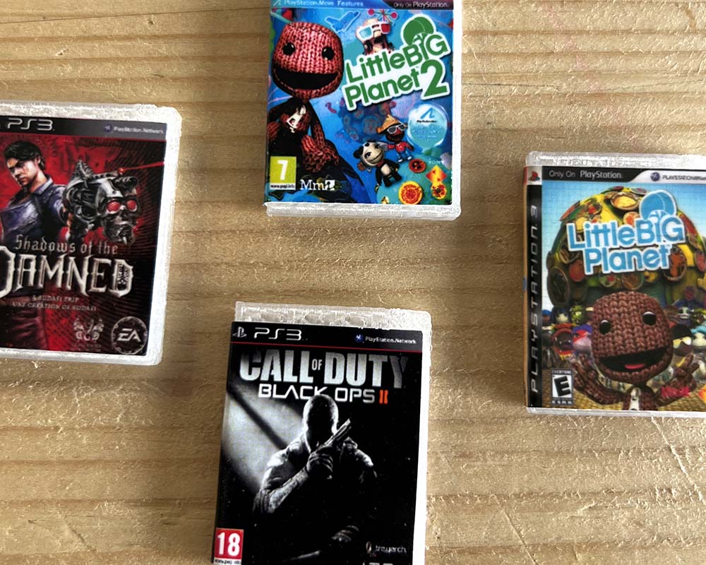 playstation 3 retro mini game cases collectables
