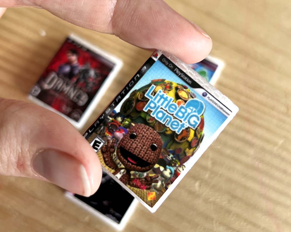 Playstation 3 mini case keychain little big planet