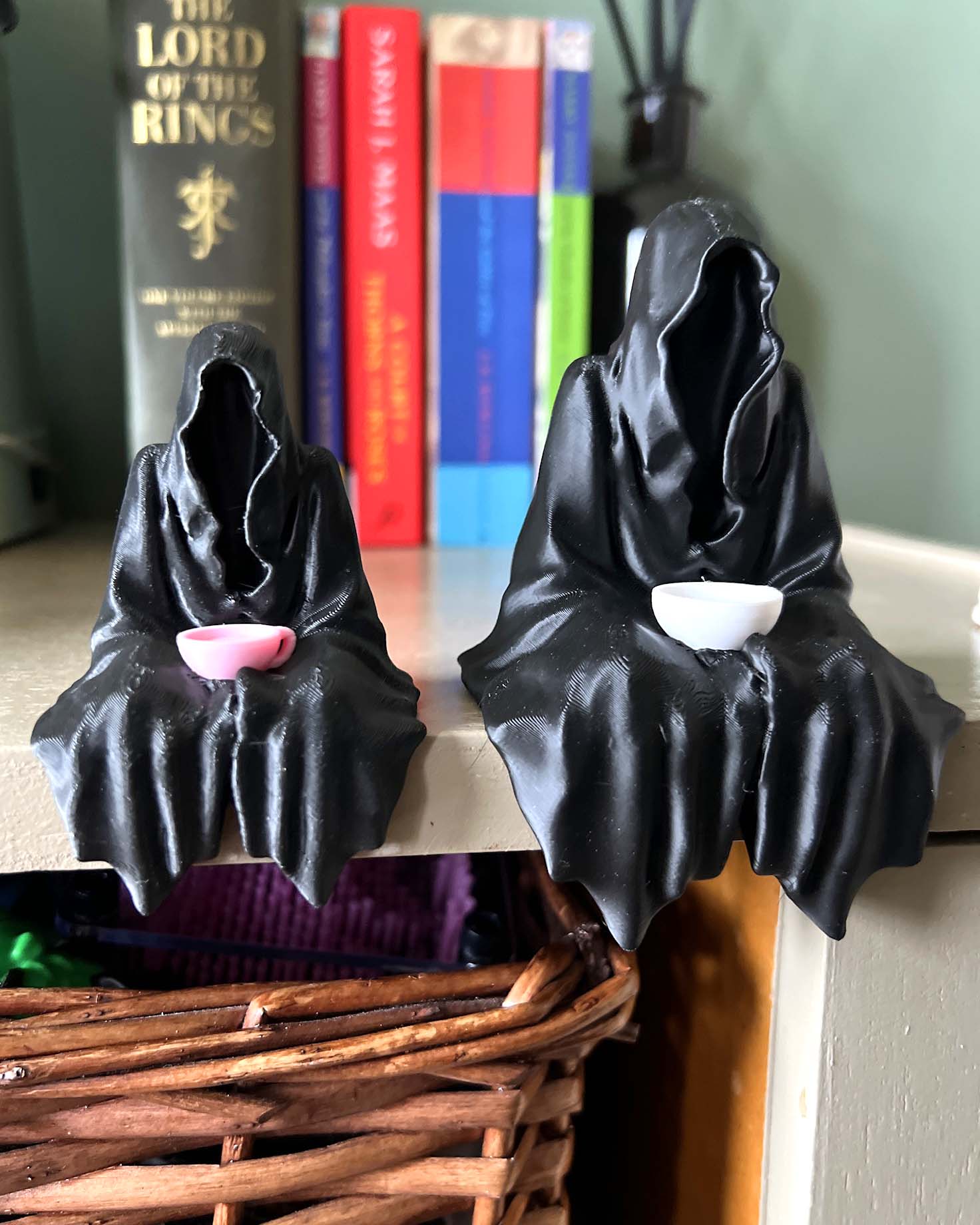 custom colour ACOTAR Suriel figure with personalised teacup colour 3D printed fantasy gift UK