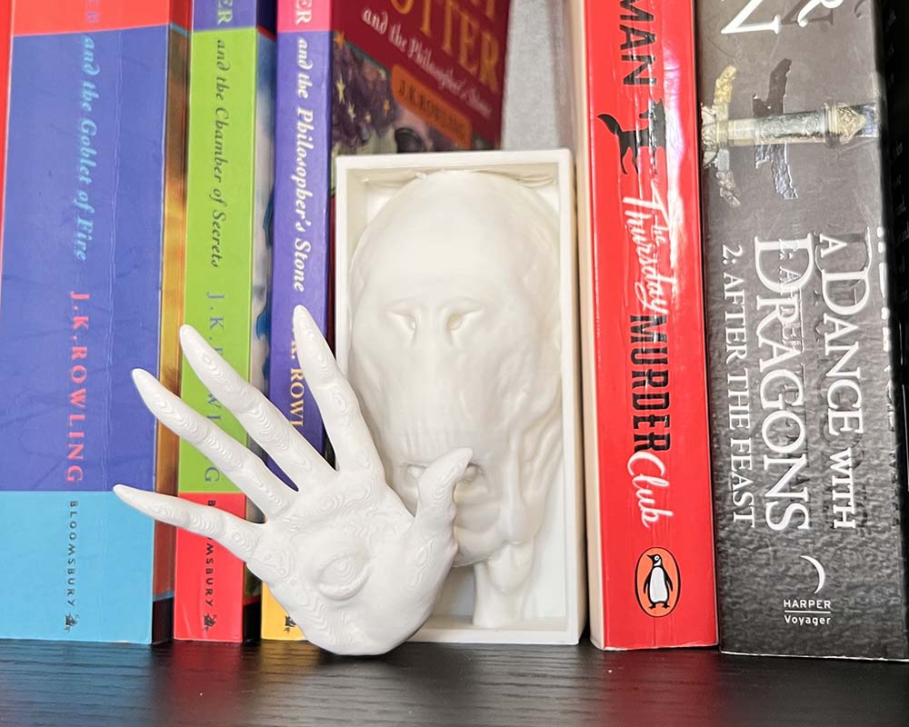 Pale Man book nook inspired by Pan’s Labyrinth 3D printed horror fantasy shelf insert with eye-in-hand design Gothic bookshelf décor featuring Pale Man creature Handmade book nook gift for Pan’s Labyrinth fans Dark fantasy book nook insert for horror collectors
